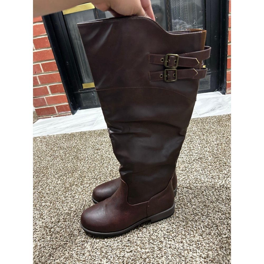 New without box Journee Collection
Women's Tori Knee High Riding Boots 8 wide